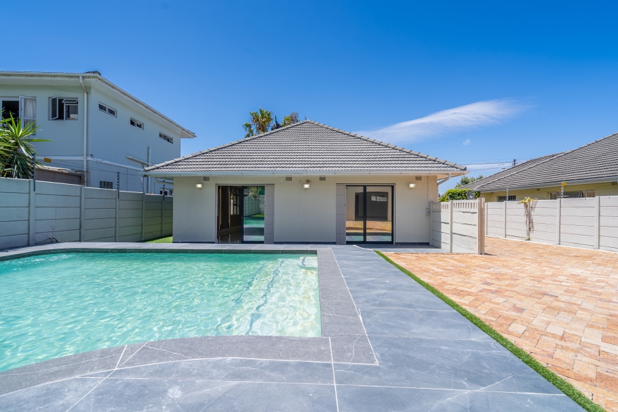 3 Bedroom Property for Sale in Rondebosch Park Estate Western Cape